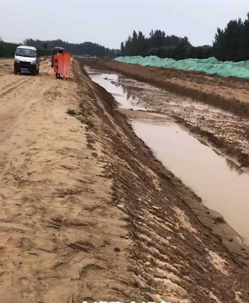 保定顺平县河道降水